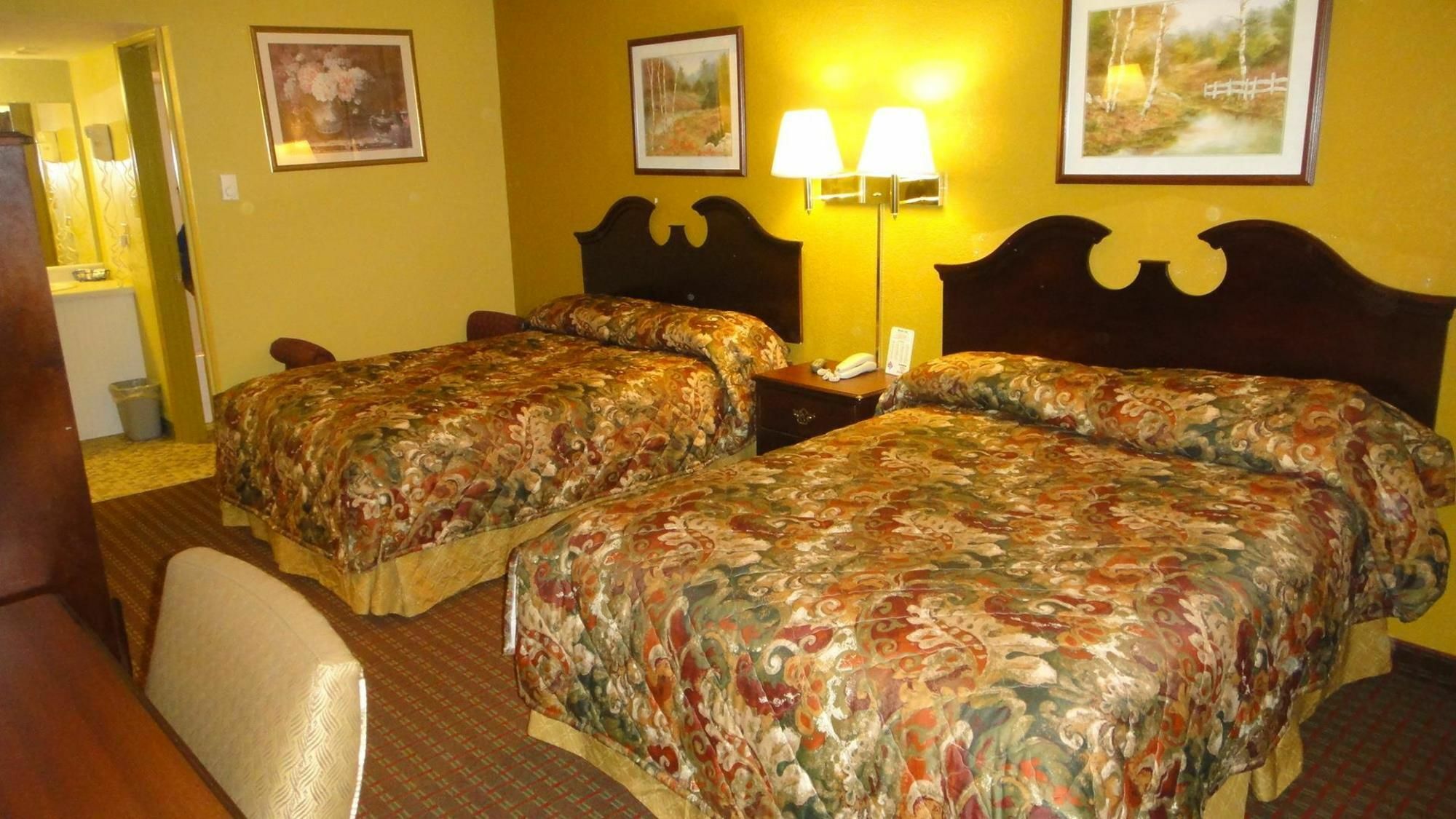 Relax Inn St. Robert Экстерьер фото